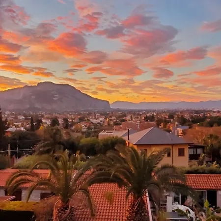 Panoramichousemondello Villa *